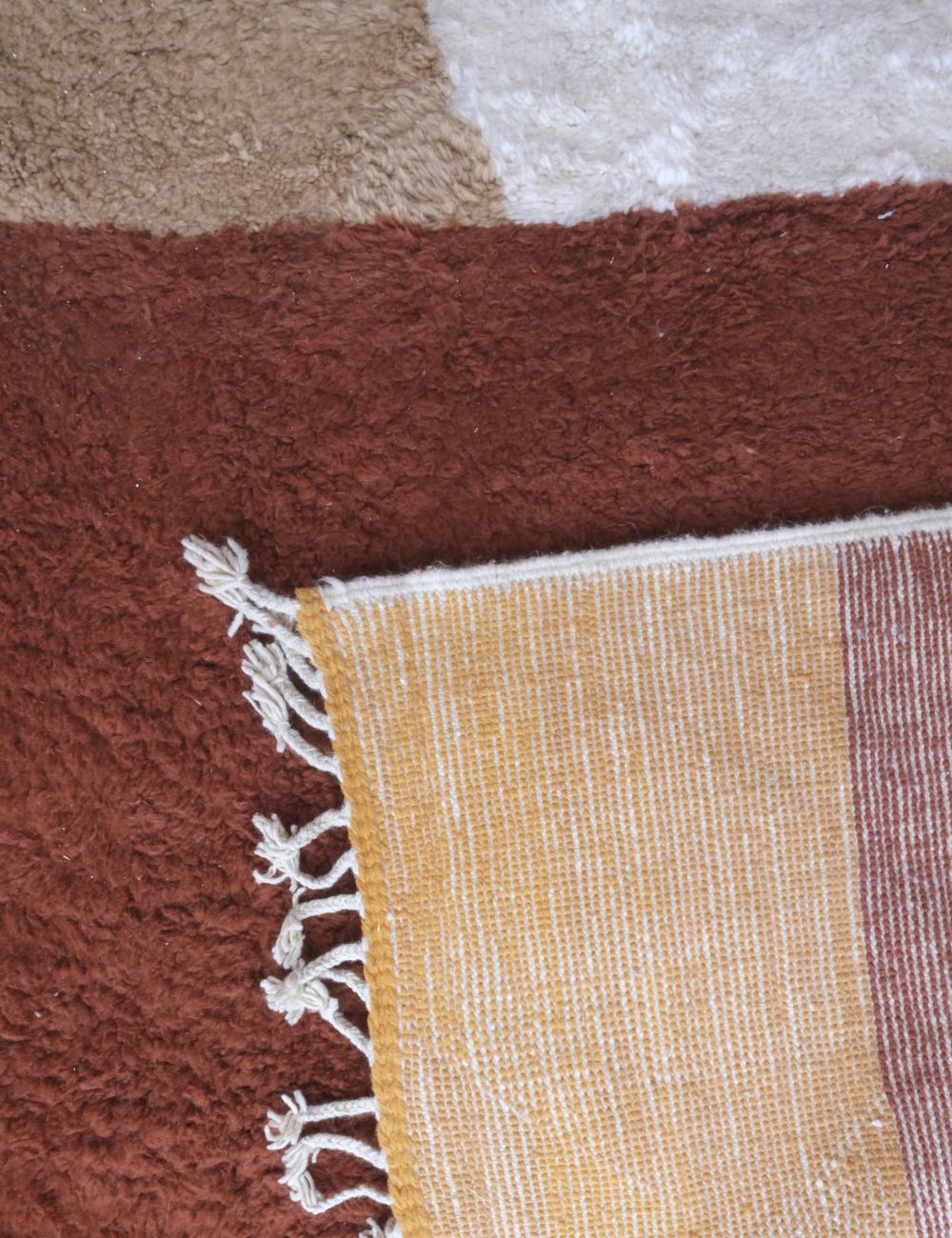 Contemporary Boujad Wool Rug – Oversized Modern Moroccan Wool Rug in biege & brown