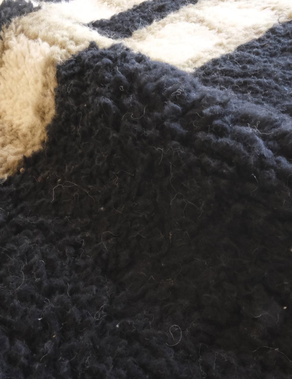 Oversized Handmade Moroccan Wool Rug for Bedroom or Living Room – Boujad Craftsmanship